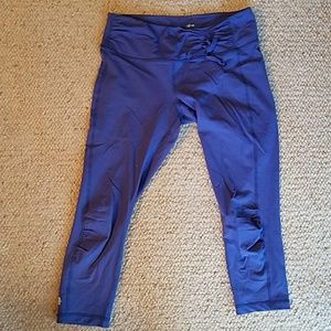 Tonic Capri hot yoga pants